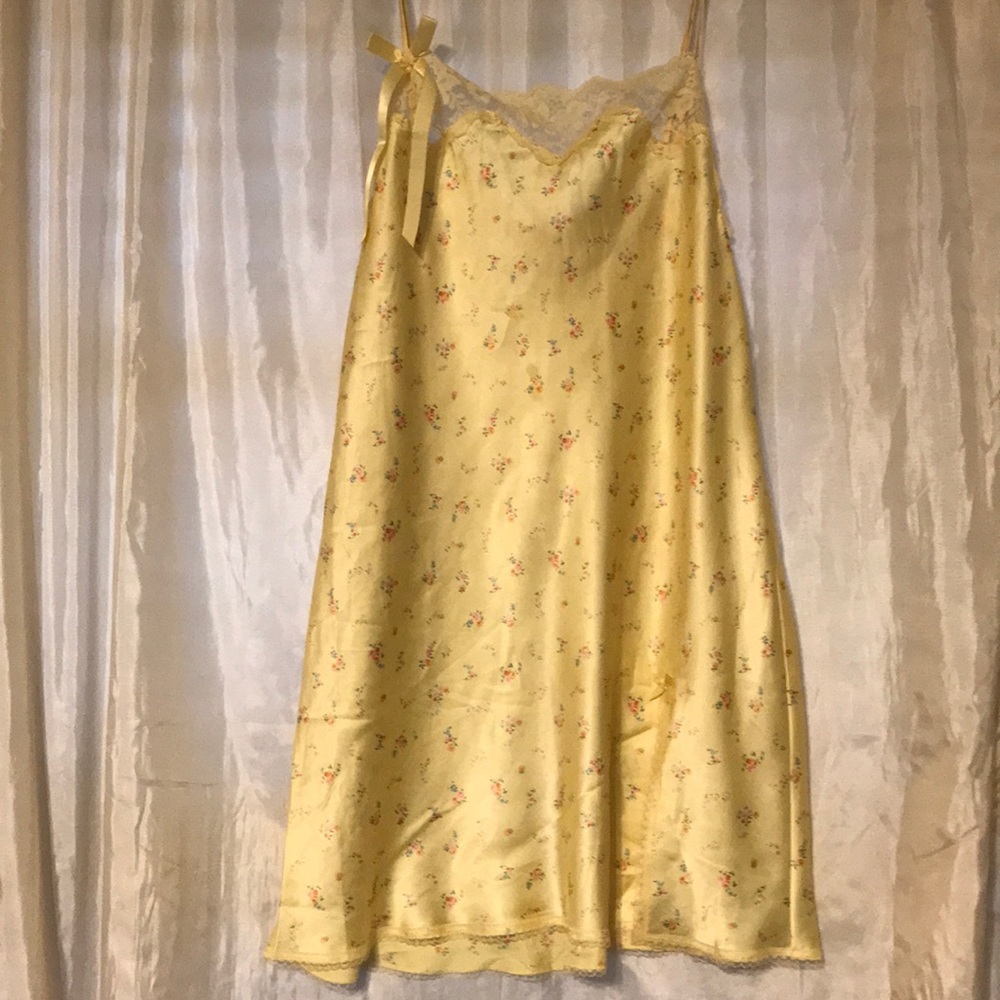 Victoria’s Secret gown
